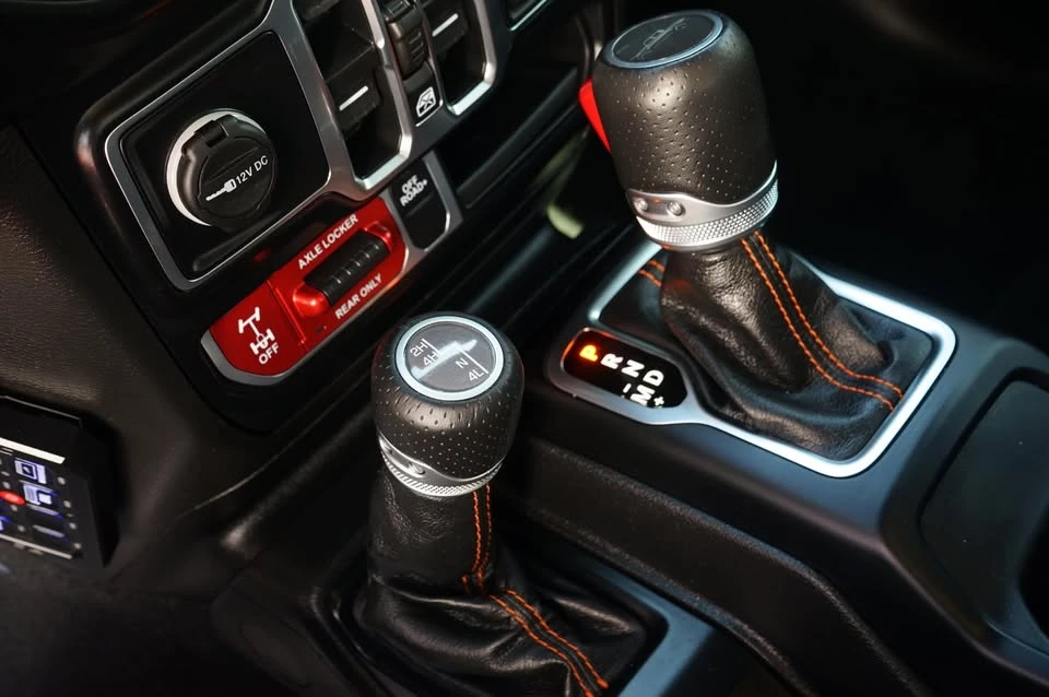 2022 Jeep JT Gladiator - Image 15 of 20