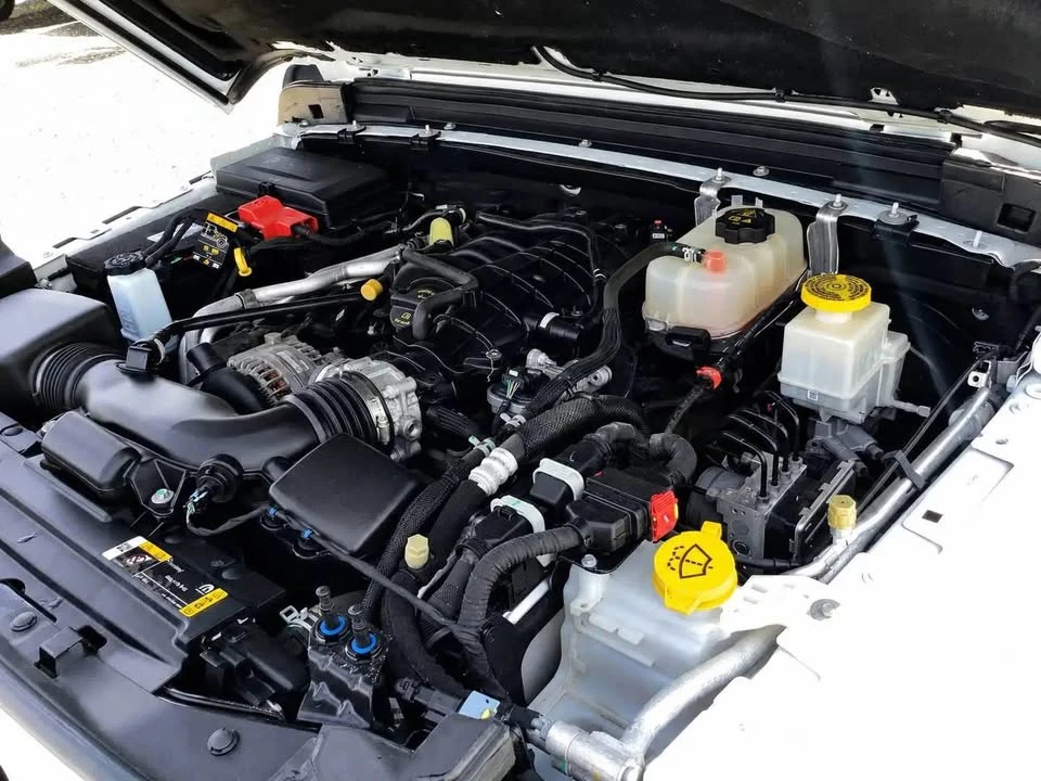 2022 Jeep JT Gladiator - Image 18 of 19