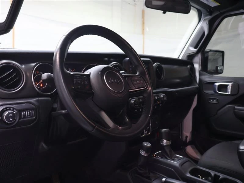 2022 Jeep JT Gladiator - Image 17 of 20