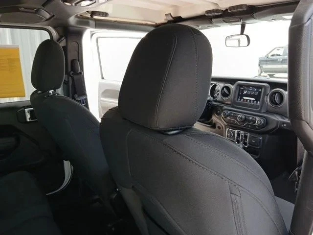 2022 Jeep JT Gladiator - Image 16 of 18