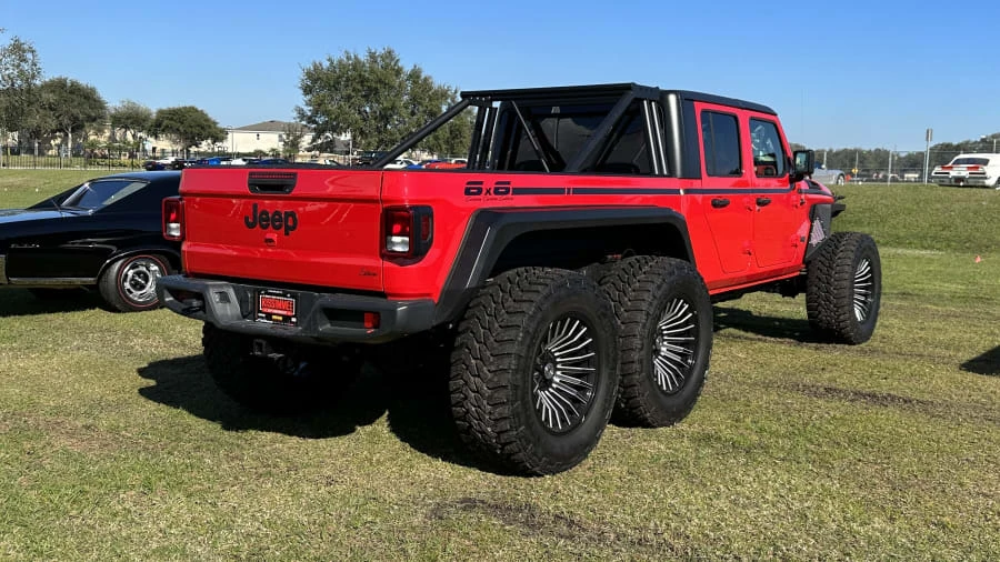 2022 Jeep JT Gladiator - Image 2 of 6