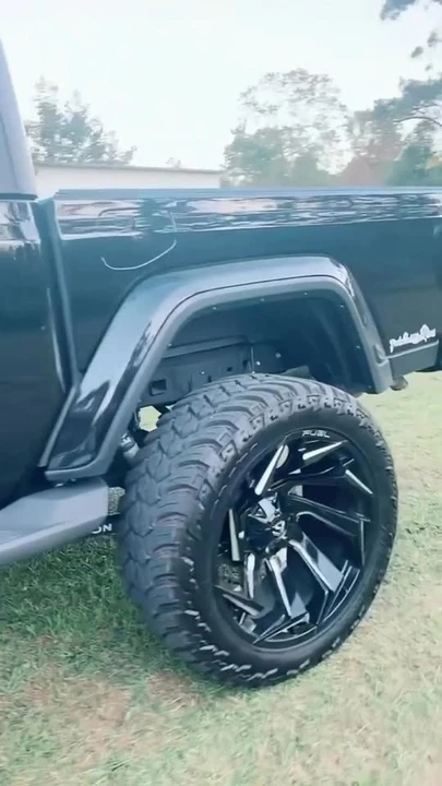 2022 Jeep JT Gladiator - Image 3 of 3
