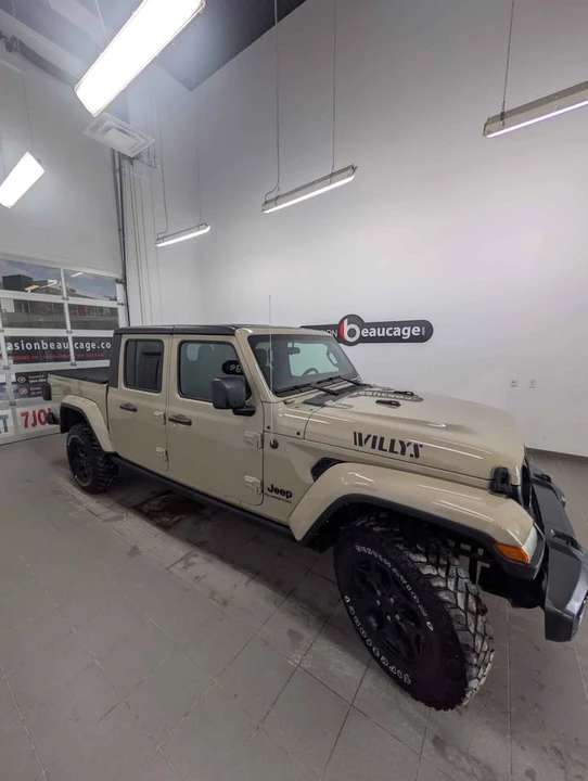 2022 Jeep JT Gladiator - Image 4 of 9