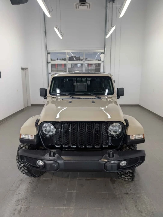 2022 Jeep JT Gladiator - Image 2 of 9