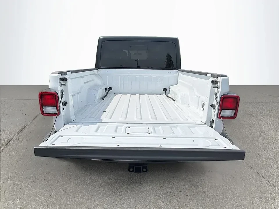 2022 Jeep JT Gladiator - Image 11 of 19
