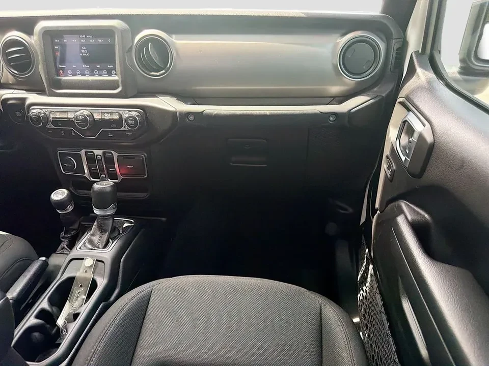 2022 Jeep JT Gladiator - Image 16 of 19