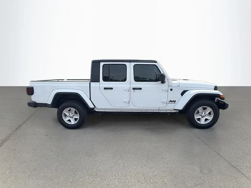 2022 Jeep JT Gladiator - Image 2 of 19