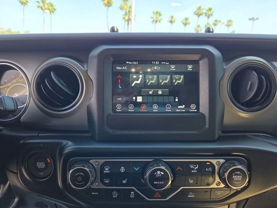 2022 Jeep JT Gladiator - Image 18 of 20