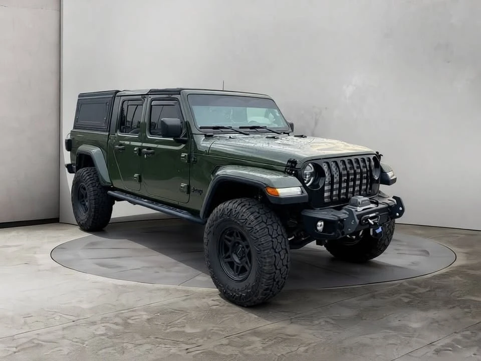 2022 Jeep JT Gladiator - Image 2 of 14