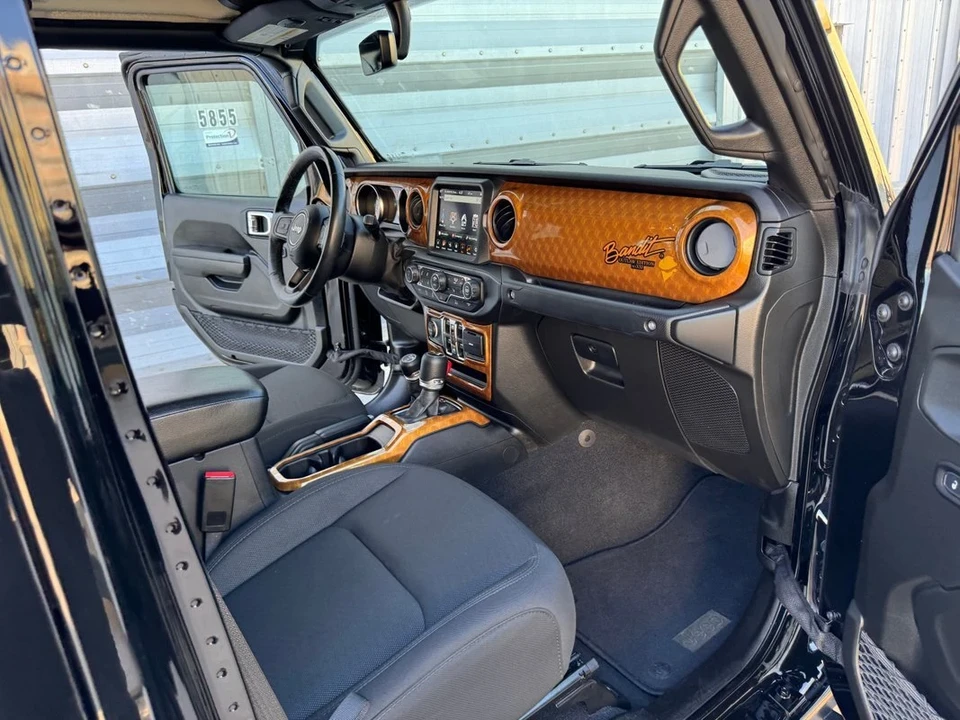 2022 Jeep JT Gladiator - Image 15 of 21