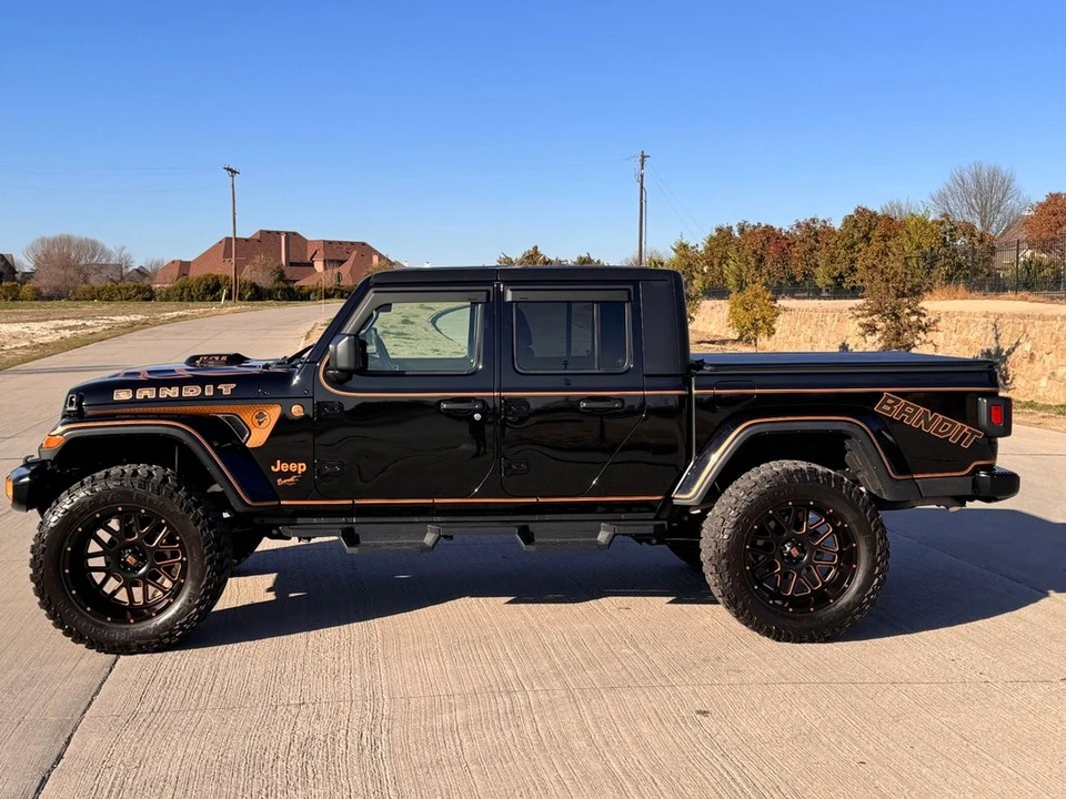 2022 Jeep JT Gladiator - Image 26 of 31