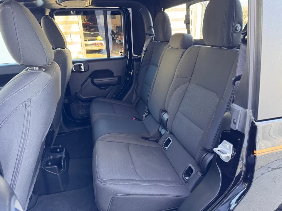 2022 Jeep JT Gladiator - Image 14 of 21