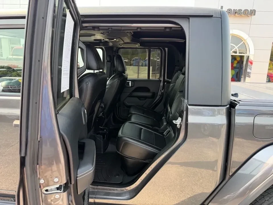 2022 Jeep JT Gladiator - Image 17 of 20