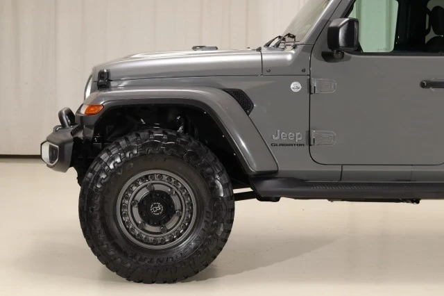 2022 Jeep JT Gladiator - Image 2 of 21