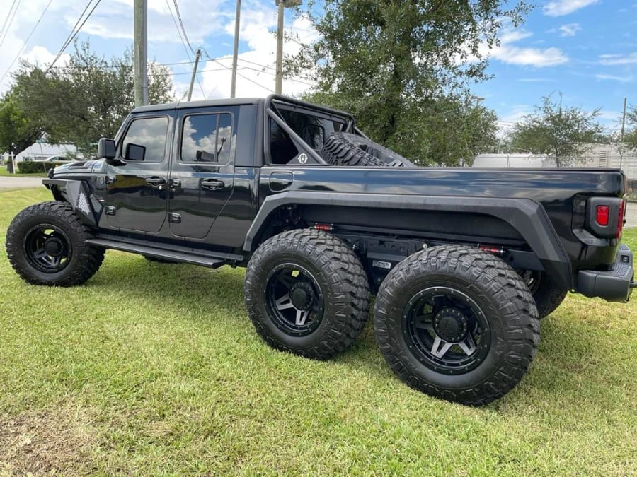 2022 Jeep JT Gladiator - Image 2 of 12