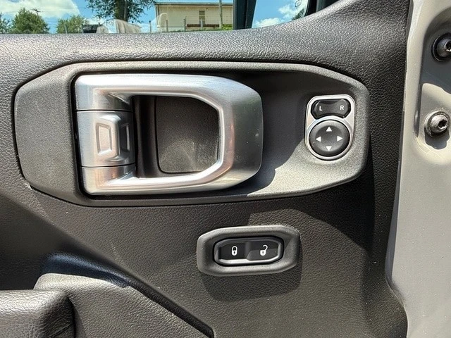 2022 Jeep JT Gladiator - Image 13 of 27