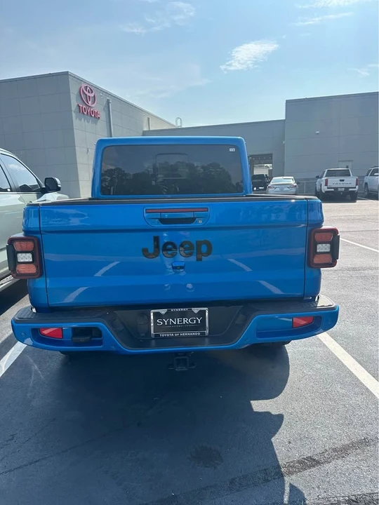 2022 Jeep JT Gladiator - Image 3 of 7