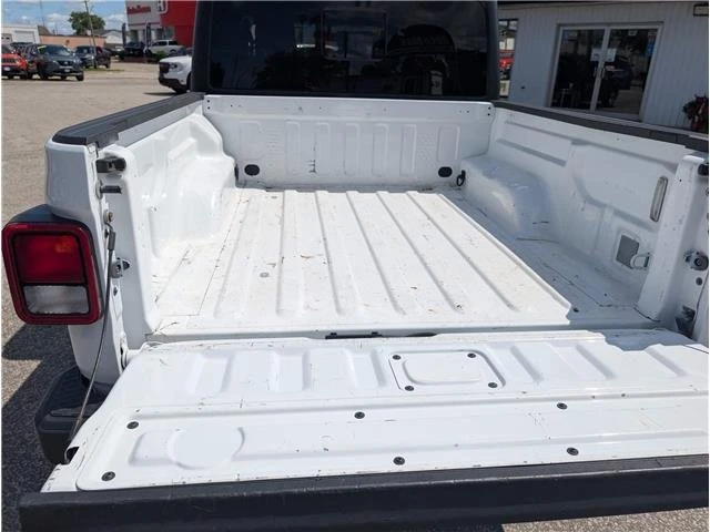 2022 Jeep JT Gladiator - Image 14 of 20