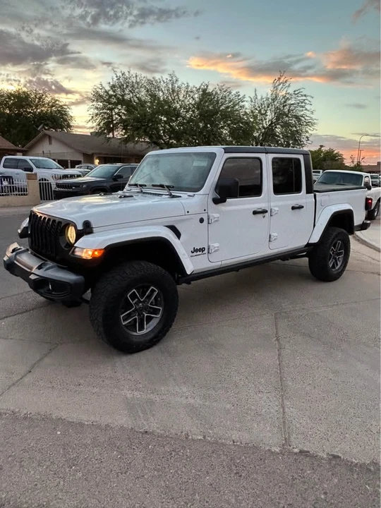 2022 Jeep JT Gladiator - Image 3 of 9