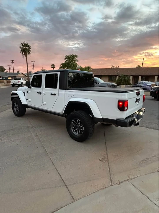2022 Jeep JT Gladiator - Image 6 of 9