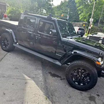 2022 Jeep Gladiator Altitude Pickup 4D 5 ft