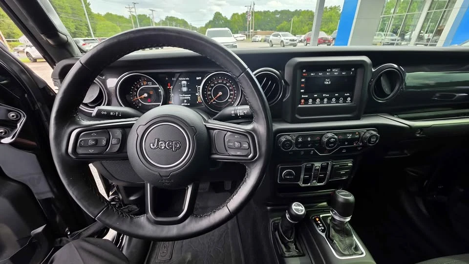 2022 Jeep JT Gladiator - Image 2 of 16