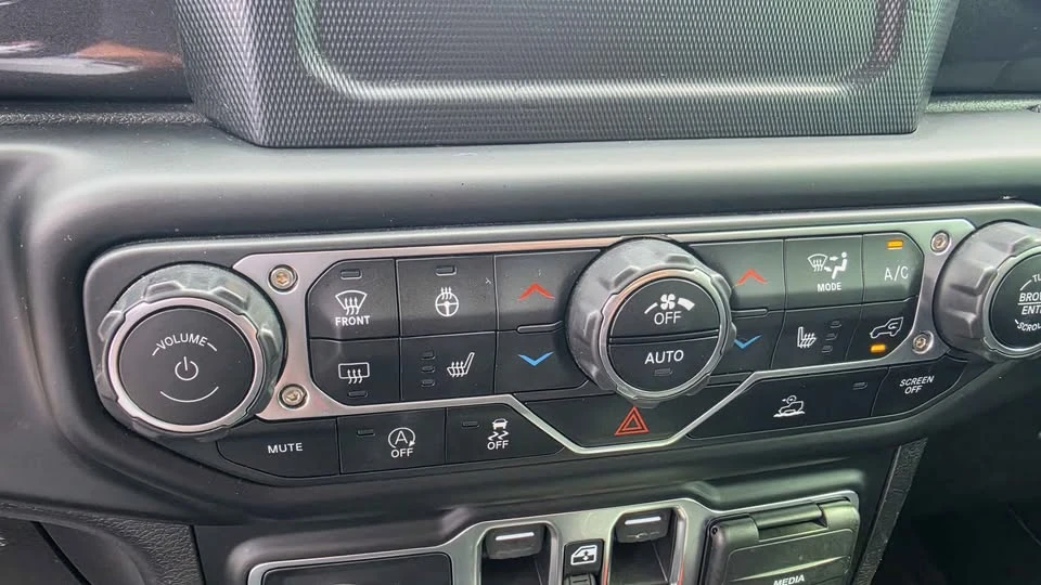 2022 Jeep JT Gladiator - Image 15 of 16