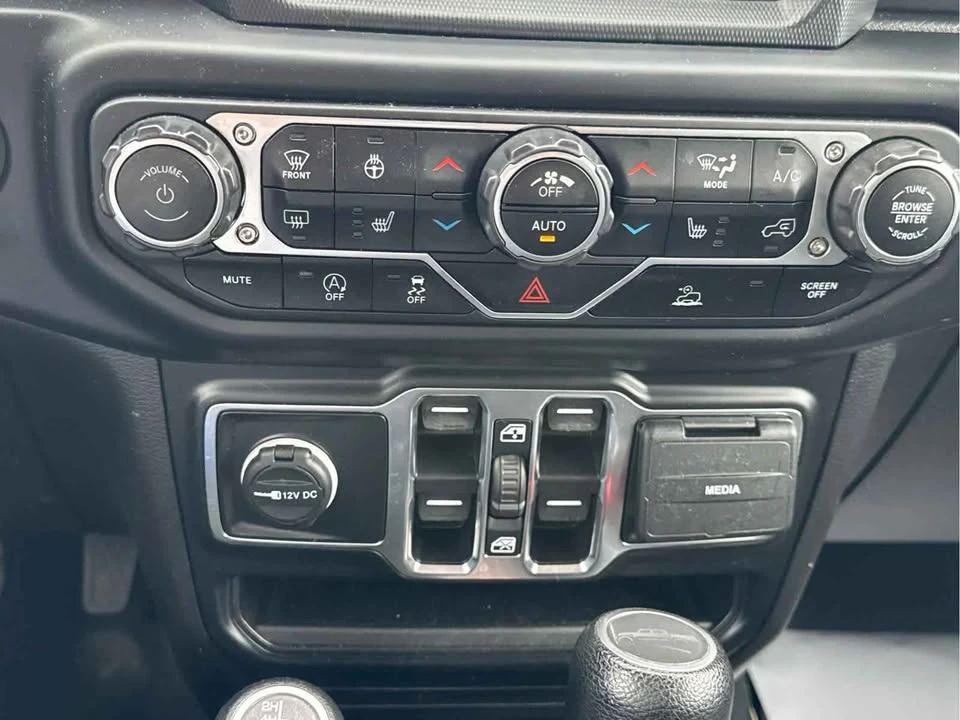 2022 Jeep JT Gladiator - Image 11 of 15