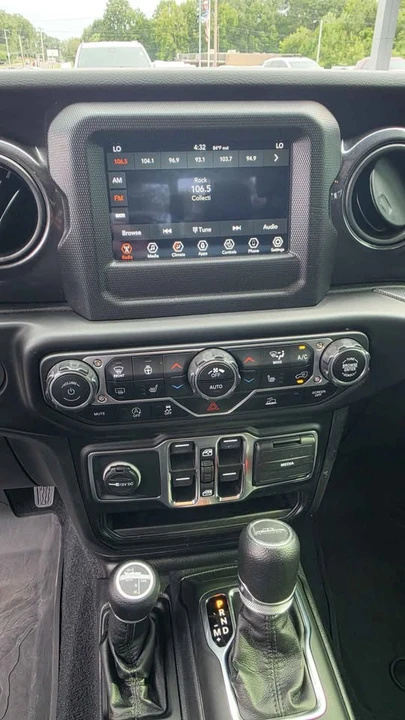 2022 Jeep JT Gladiator - Image 16 of 16