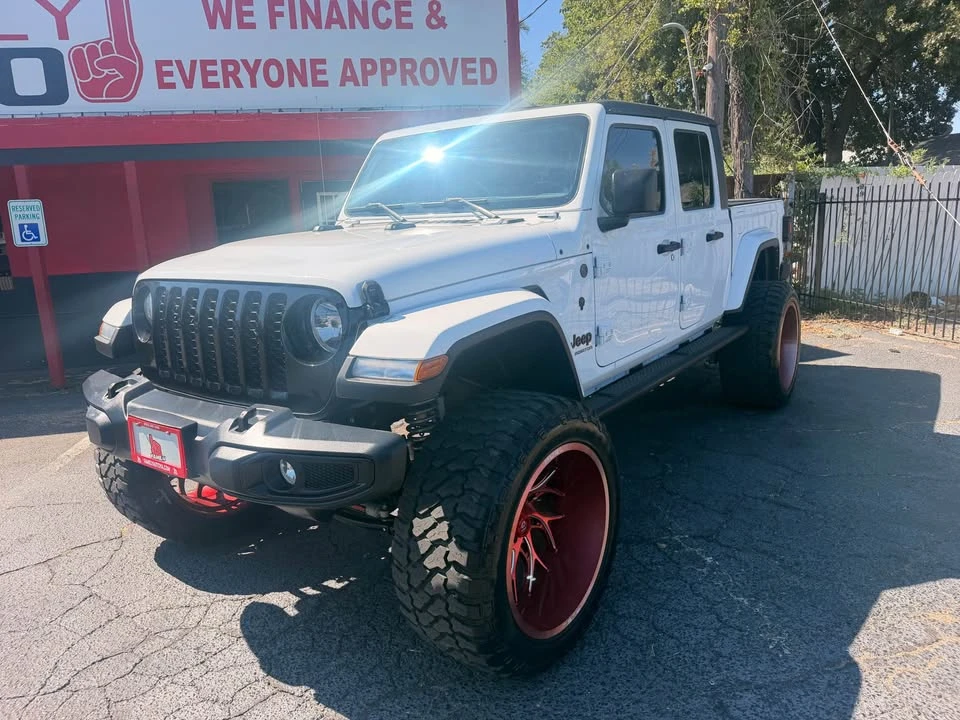 2022 Jeep JT Gladiator - Image 2 of 7