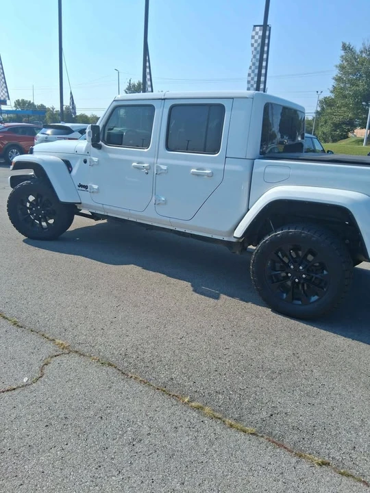 2022 Jeep JT Gladiator - Image 3 of 6