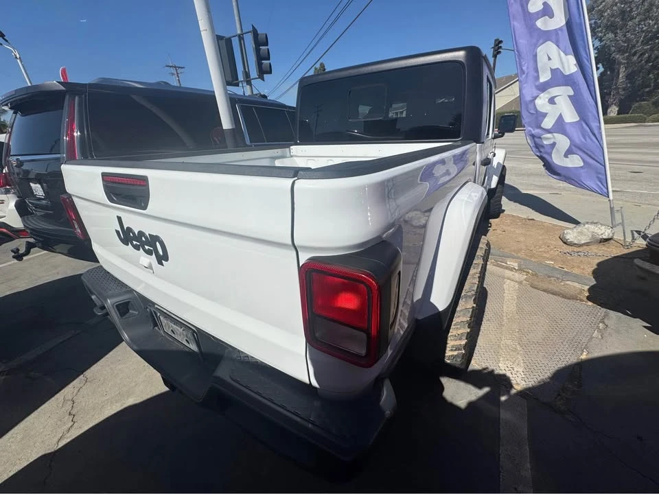 2022 Jeep JT Gladiator - Image 2 of 4