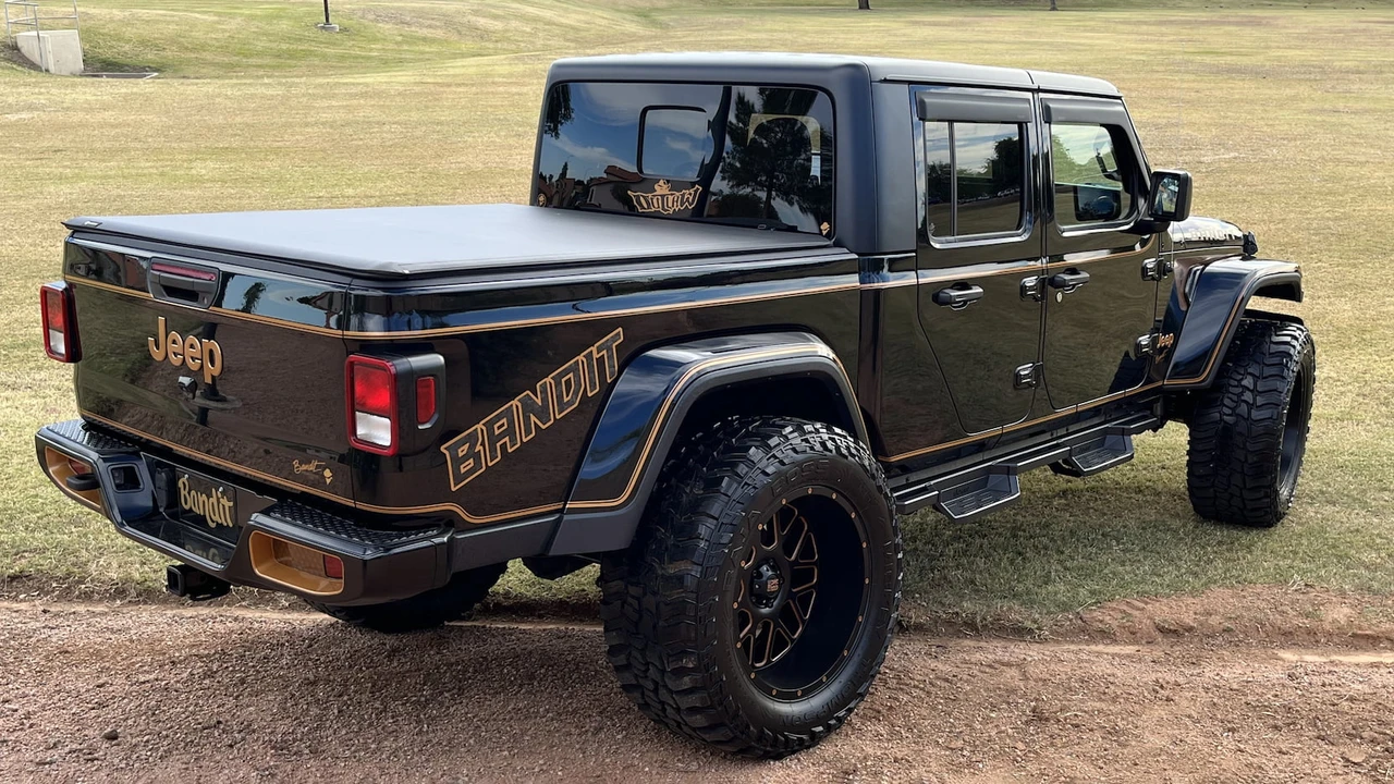 2022 Jeep JT Gladiator - Image 3 of 10