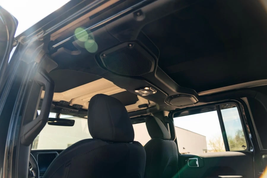 2022 Jeep JT Gladiator - Image 23 of 28