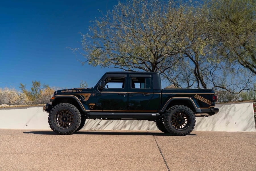 2022 Jeep JT Gladiator - Image 2 of 28