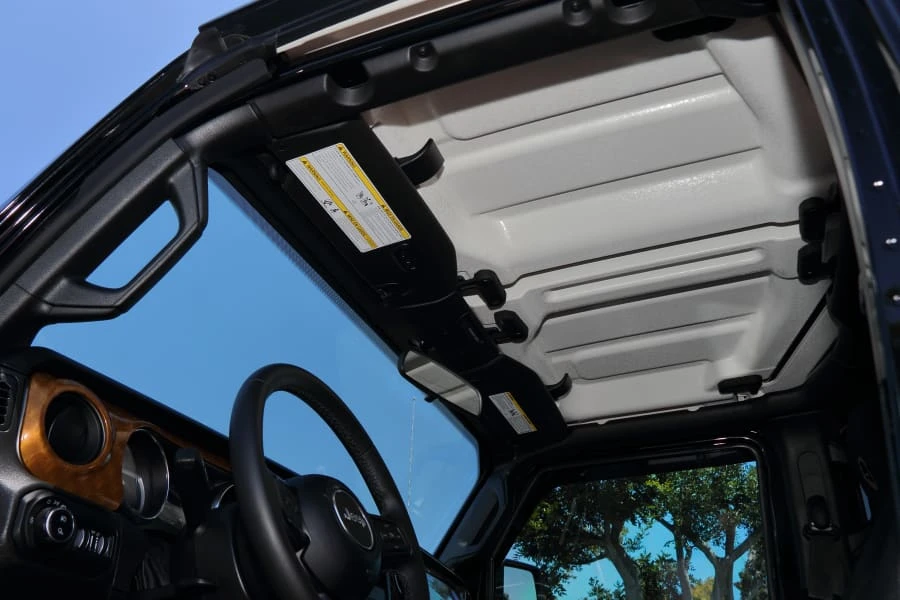 2022 Jeep JT Gladiator - Image 24 of 31