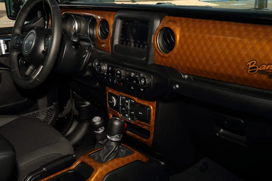 2022 Jeep JT Gladiator - Image 16 of 31