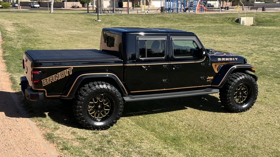 2022 Jeep JT Gladiator - Image 2 of 12
