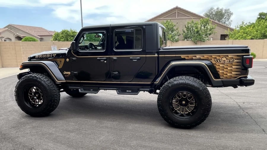 2022 Jeep JT Gladiator - Image 2 of 11