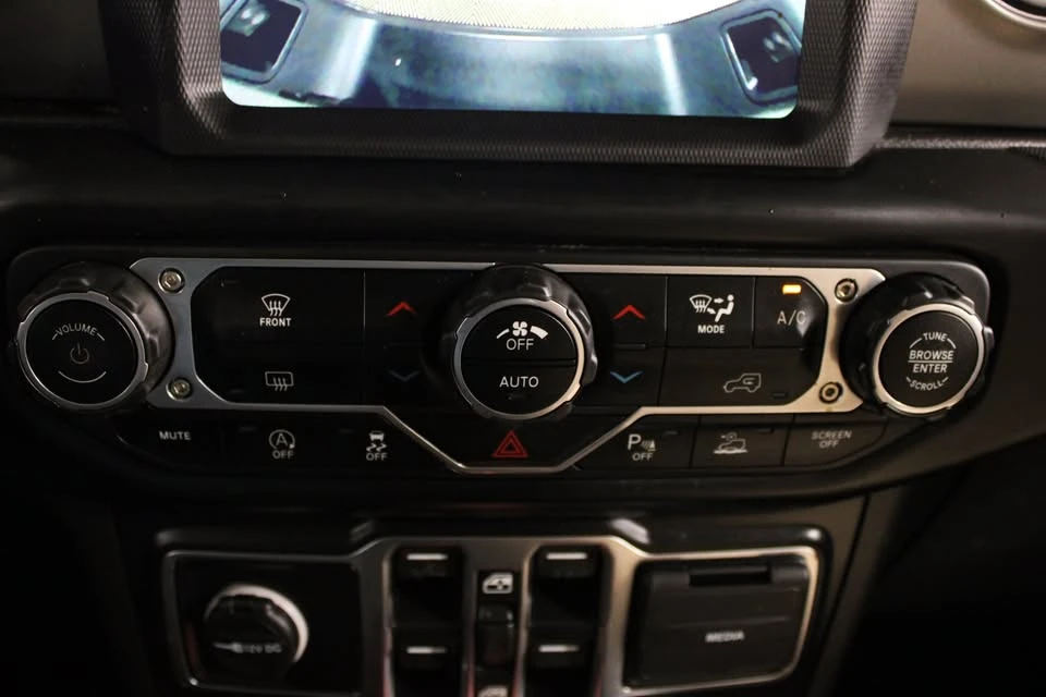 2022 Jeep JT Gladiator - Image 14 of 20