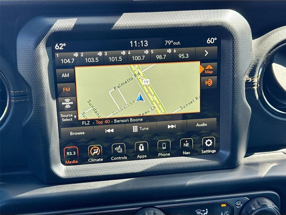 2022 Jeep JT Gladiator - Image 15 of 21