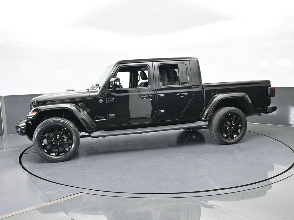 2022 Jeep JT Gladiator - Image 2 of 12