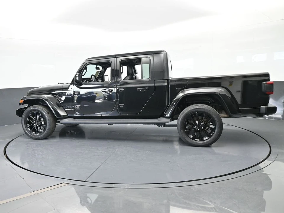 2022 Jeep JT Gladiator - Image 3 of 12