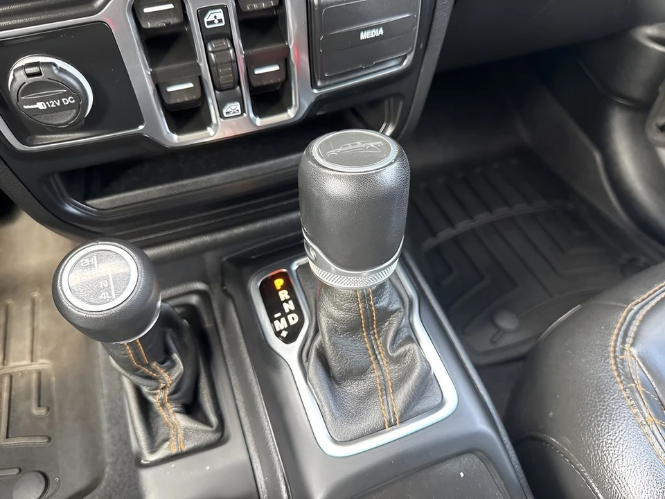 2022 Jeep JT Gladiator - Image 15 of 21