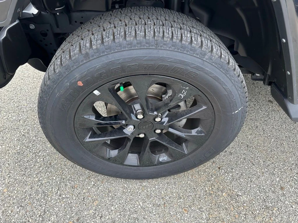 2022 Jeep JT Gladiator - Image 8 of 12