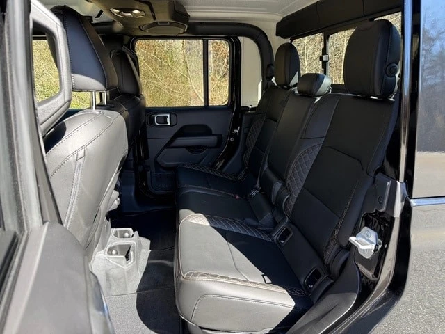 2022 Jeep JT Gladiator - Image 15 of 21