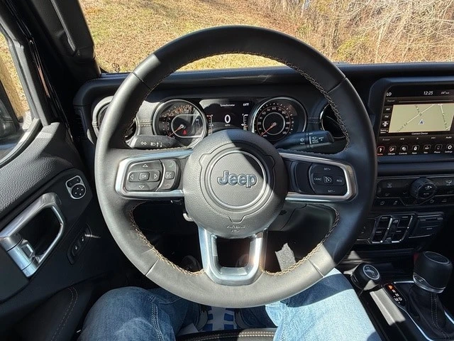 2022 Jeep JT Gladiator - Image 18 of 21