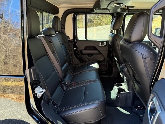 2022 Jeep JT Gladiator - Image 16 of 21