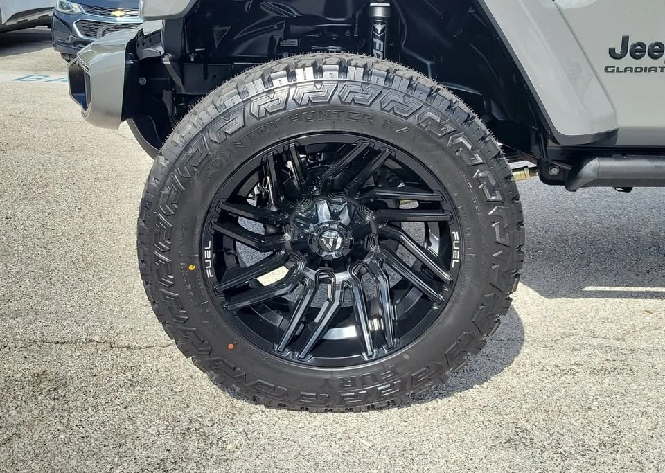 2022 Jeep JT Gladiator - Image 3 of 11