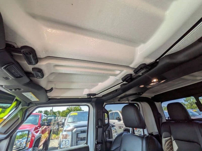 2022 Jeep JT Gladiator - Image 16 of 20